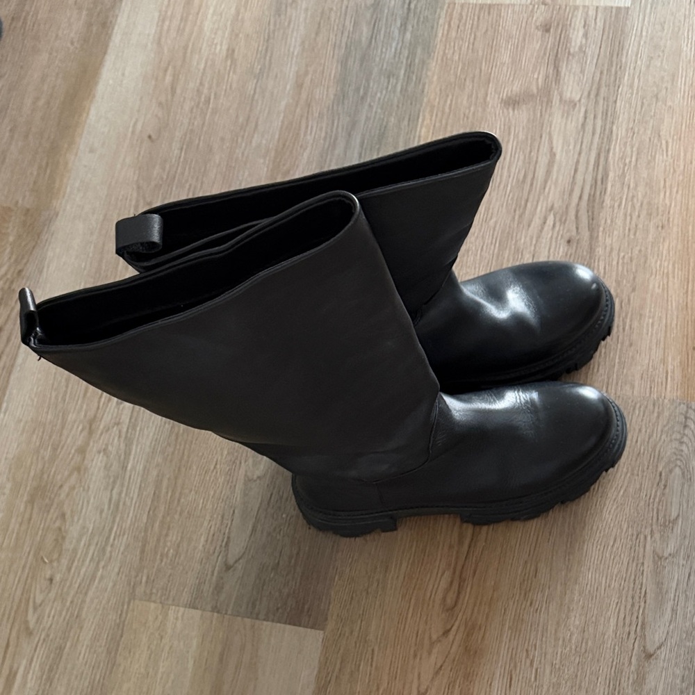 Black Knee-High Leather Boots